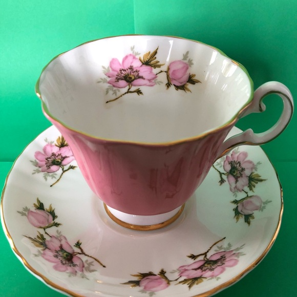 Royal Grafton Pink Fine Bone China Made in England - Picture 1 of 3